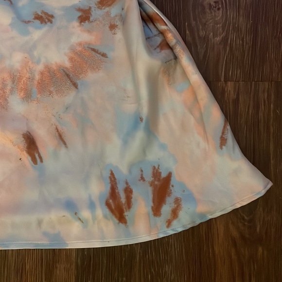 Slip Dress 💙🦋🍑 - Picture 3 of 8